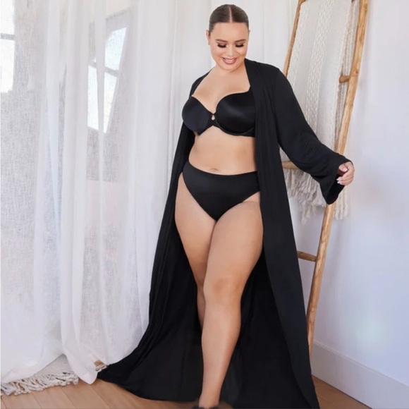 SAVAGE x FENTY // black lace racer back cut out long silky robe - Picture 2 of 7